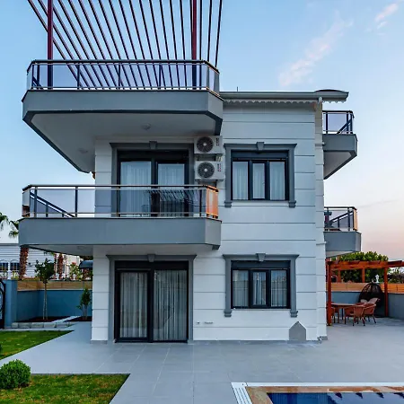 Villa Luxury Suitable For Large Groups Of 7 People Serik, - Awz 164